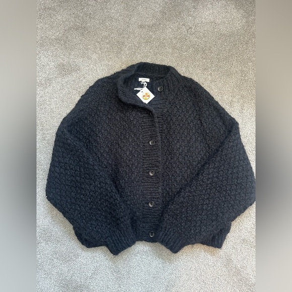 NWT Ozma Bell Hand Knit Cardigan in Alpaca Blend in Black size M/L - Picture 4 of 13